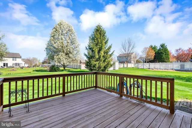 113 HILLCREST RD, Marietta, PA 17547