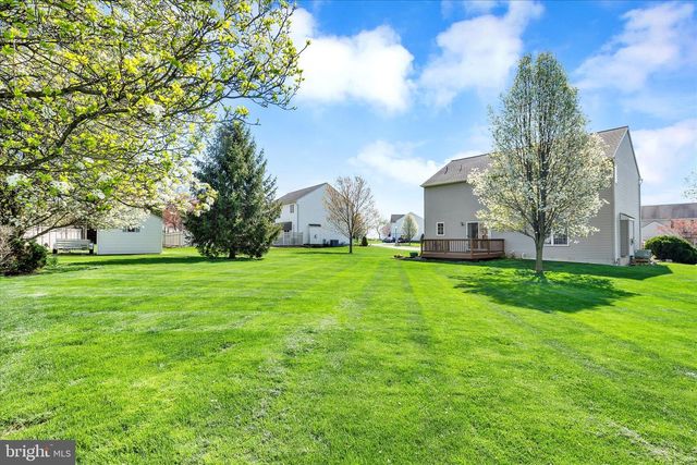 113 HILLCREST RD, Marietta, PA 17547