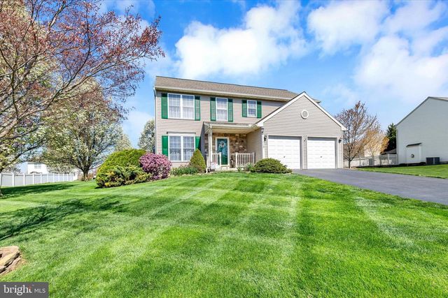 113 HILLCREST RD, Marietta, PA 17547