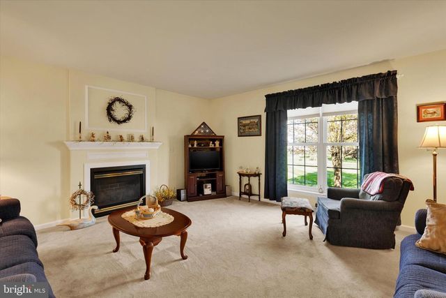 113 HILLCREST RD, Marietta, PA 17547