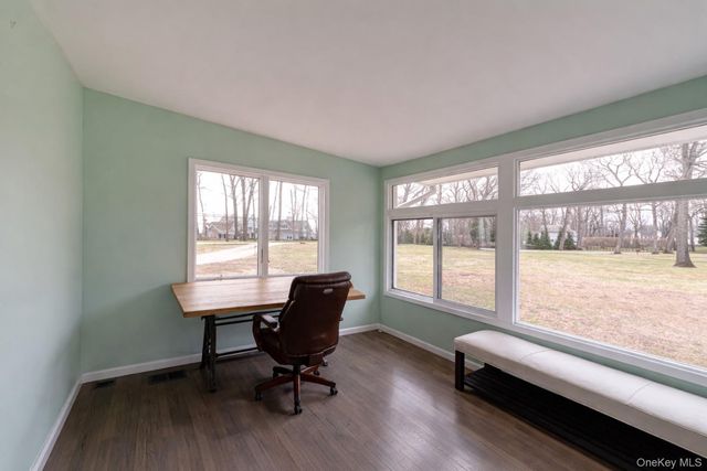 21 Lloyd Haven Drive, Lloyd Harbor, NY 11743