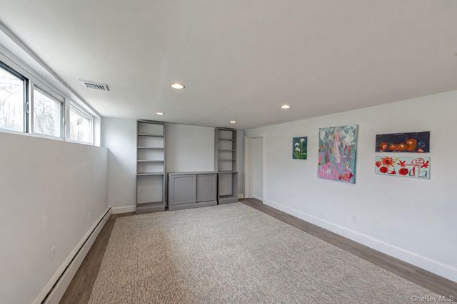 21 Lloyd Haven Drive, Lloyd Harbor, NY 11743