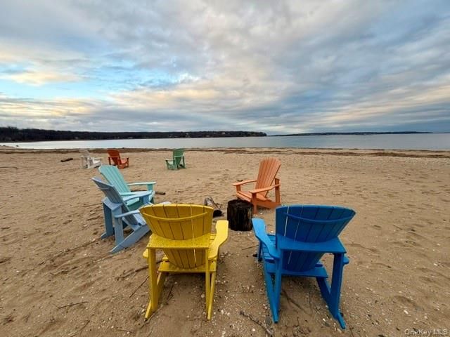 21 Lloyd Haven Drive, Lloyd Harbor, NY 11743