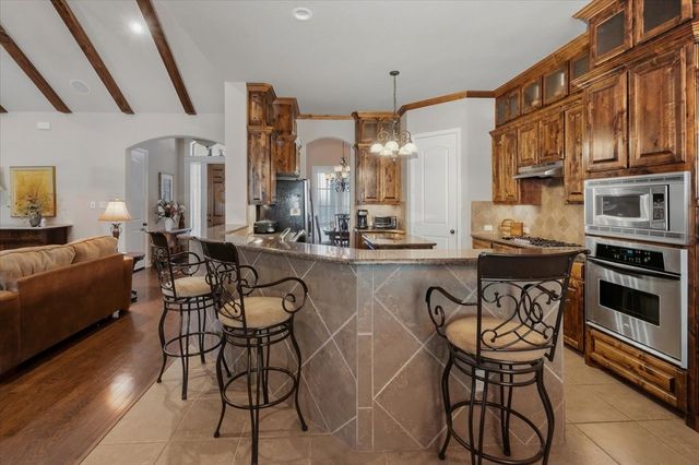 7636 La Cantera Drive, Fort Worth, TX 76108