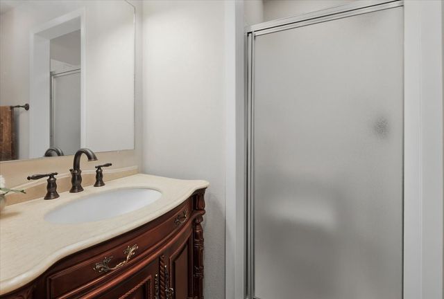 7636 La Cantera Drive, Fort Worth, TX 76108