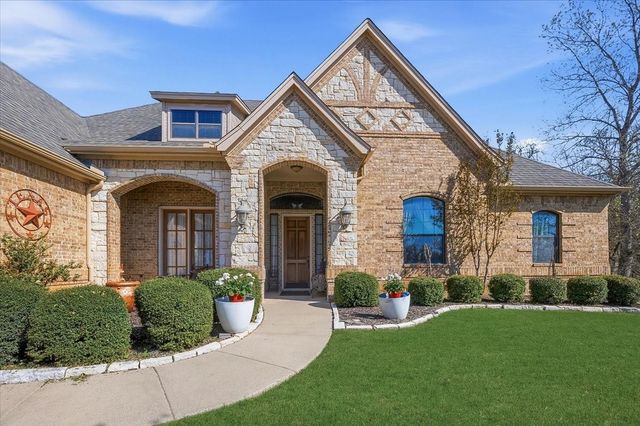 7636 La Cantera Drive, Fort Worth, TX 76108
