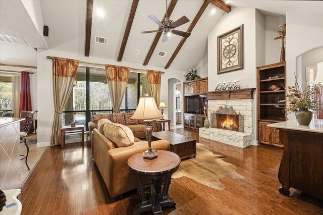 7636 La Cantera Drive, Fort Worth, TX 76108