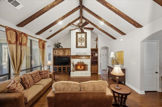 7636 La Cantera Drive, Fort Worth, TX 76108