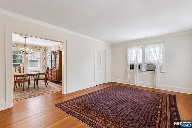 61 N Monroe Street, Ridgewood, NJ 07450