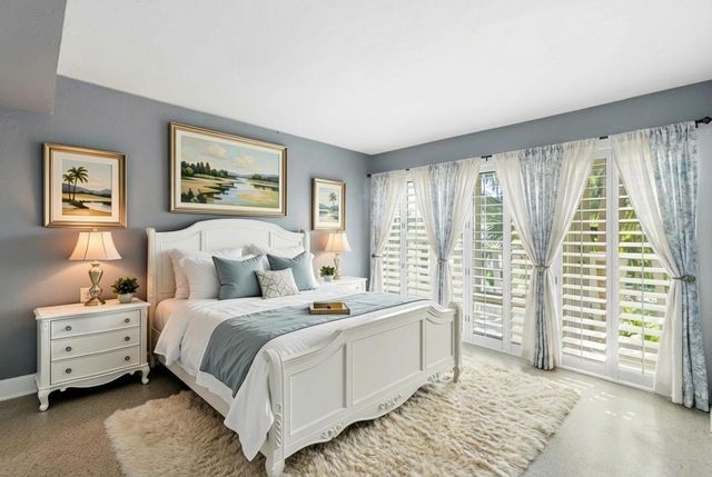 2755 NE 28th Ave C2, Lighthouse Point, FL 33064