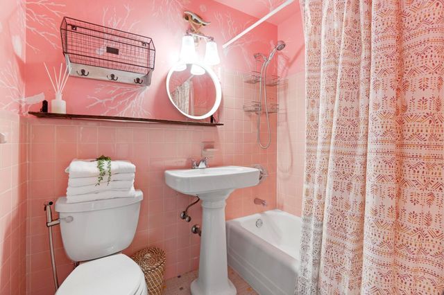 2755 NE 28th Ave C2, Lighthouse Point, FL 33064