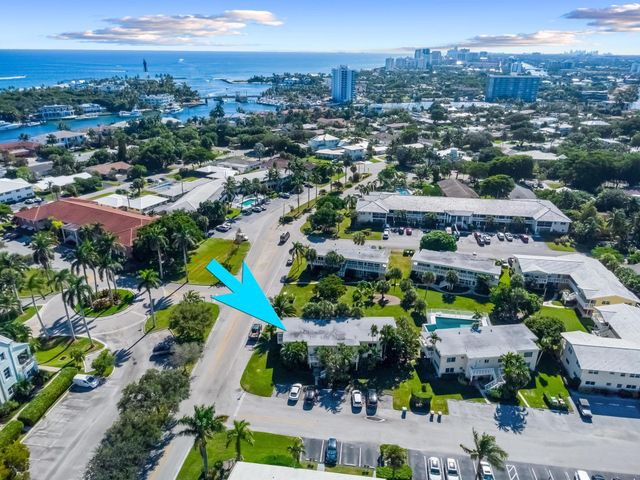 2755 NE 28th Ave C2, Lighthouse Point, FL 33064