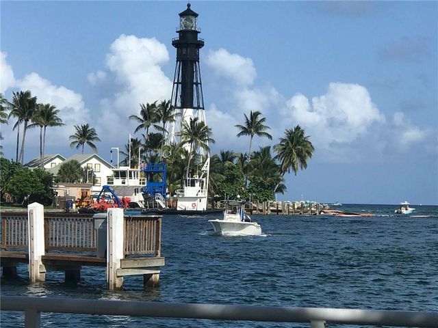 2755 NE 28th Ave C2, Lighthouse Point, FL 33064