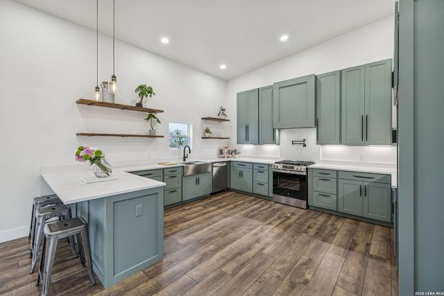 300 County Road 5781, Castroville, TX 78009