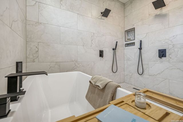 300 County Road 5781, Castroville, TX 78009