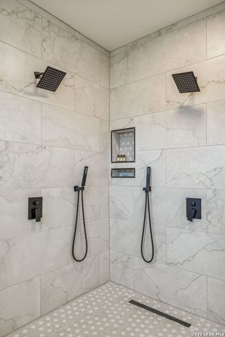 300 County Road 5781, Castroville, TX 78009