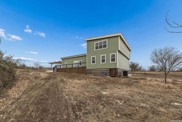 300 County Road 5781, Castroville, TX 78009