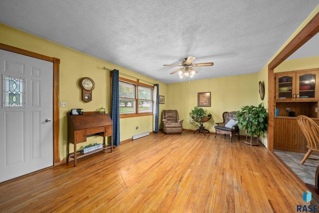 1444 S Bahnson Ave Avenue, Sioux Falls, SD 57103