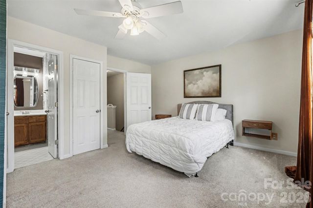 8217 Pineville Matthews Road H, Charlotte, NC 28226