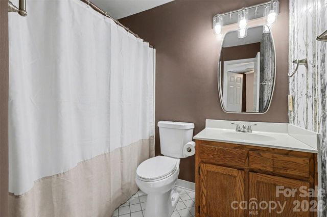 8217 Pineville Matthews Road H, Charlotte, NC 28226