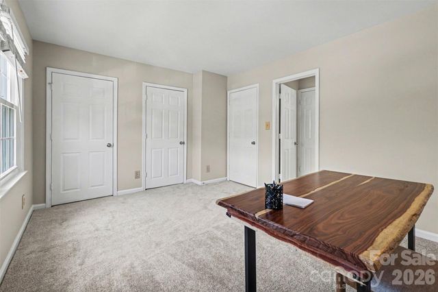 8217 Pineville Matthews Road H, Charlotte, NC 28226