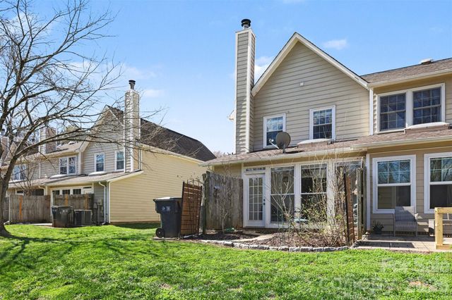 8217 Pineville Matthews Road H, Charlotte, NC 28226