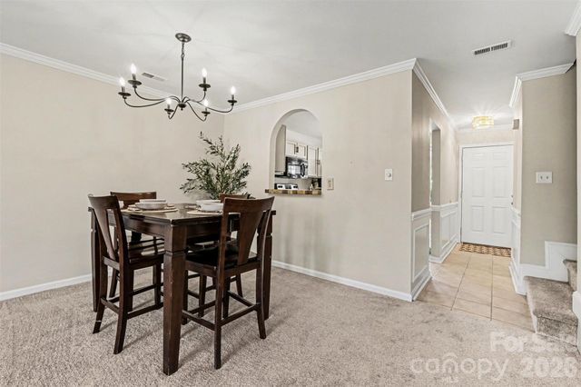 8217 Pineville Matthews Road H, Charlotte, NC 28226