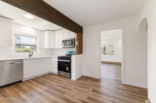2644 Van Dyke Avenue, Rotterdam, NY 12306