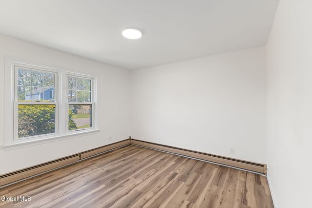 2644 Van Dyke Avenue, Rotterdam, NY 12306