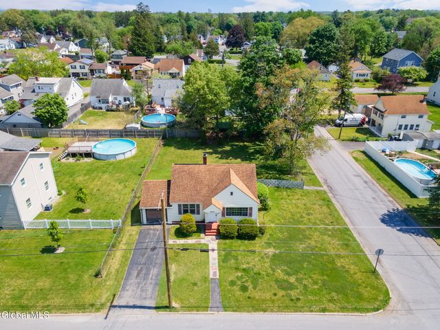 2644 Van Dyke Avenue, Rotterdam, NY 12306