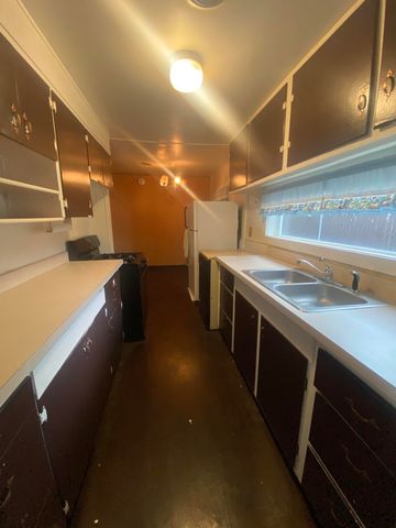 1445 Dayton Street, Klamath Falls, OR 97603