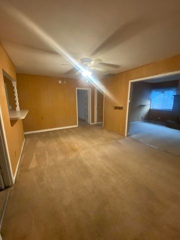 1445 Dayton Street, Klamath Falls, OR 97603