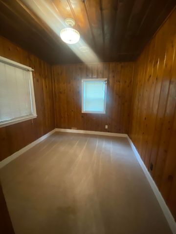 1445 Dayton Street, Klamath Falls, OR 97603