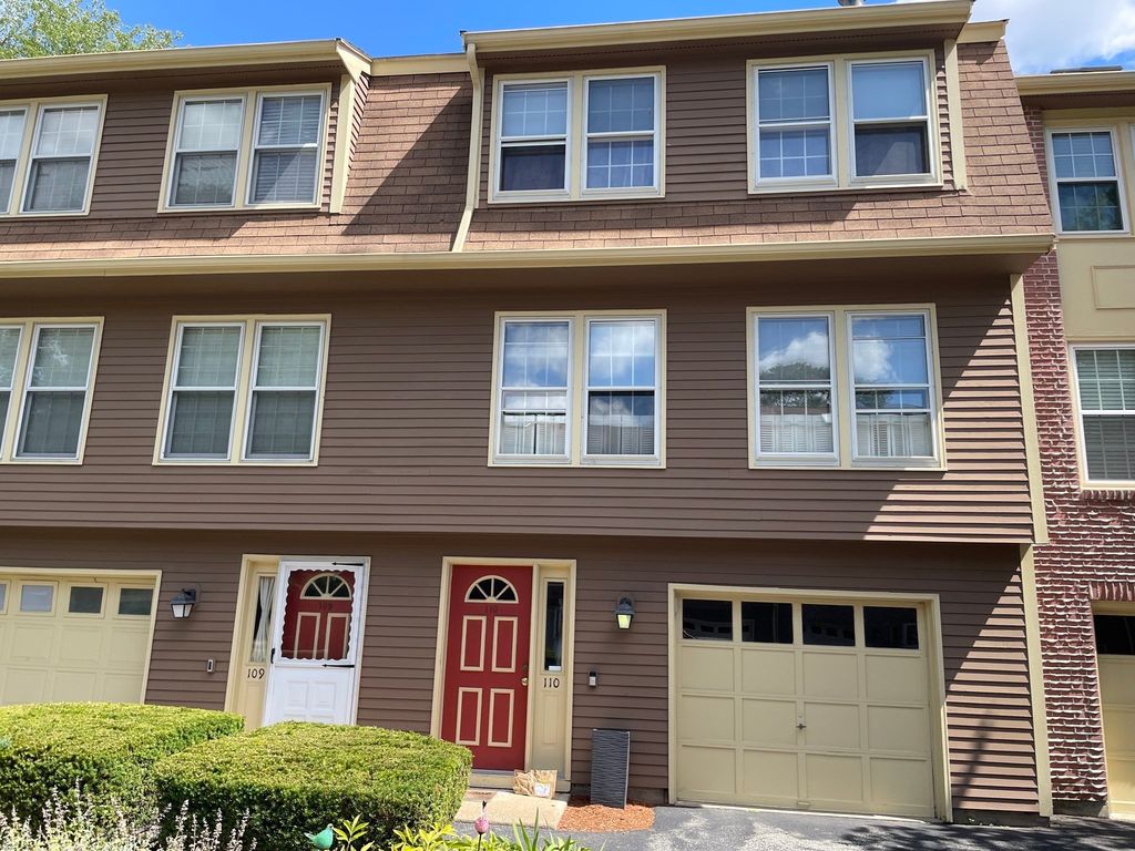 110 Heritage Dr 110, Tewksbury, MA 01876