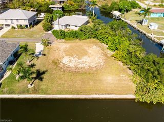 3579 Gondola LN, St. James City, FL 33956