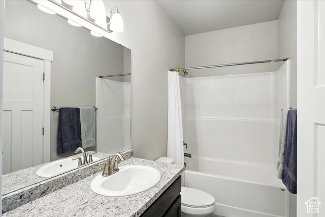 516 S 770 E, Hyrum, UT 84319