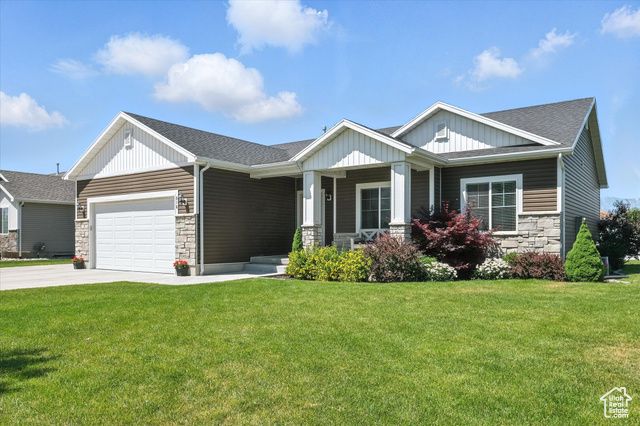 516 S 770 E, Hyrum, UT 84319