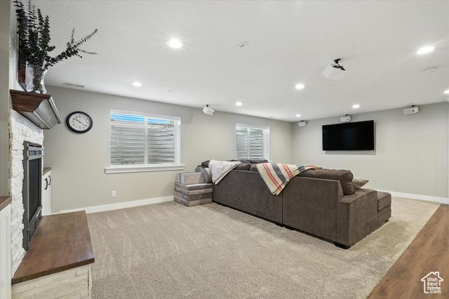 516 S 770 E, Hyrum, UT 84319