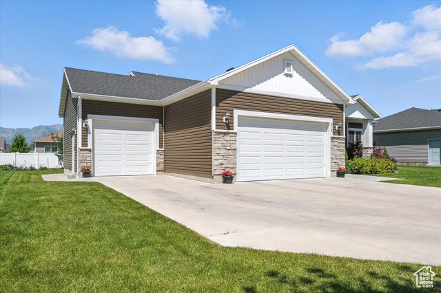 516 S 770 E, Hyrum, UT 84319