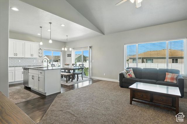 516 S 770 E, Hyrum, UT 84319