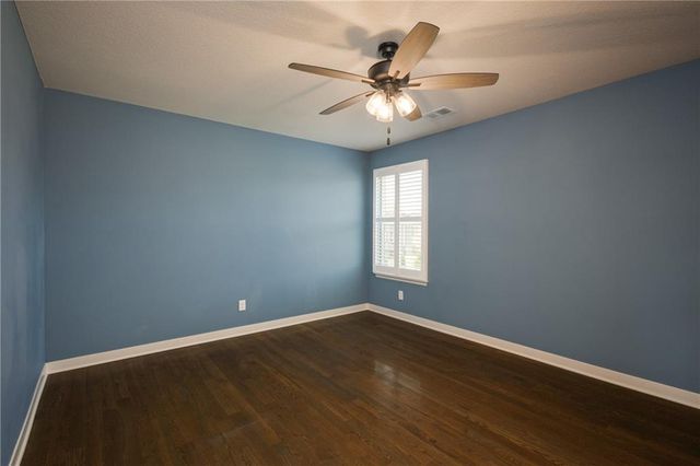 1802 VERBENA Avenue, Greenwood, MO 64034