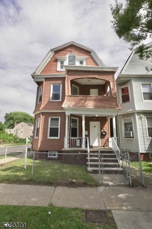 78 Eaton Pl, East Orange City, NJ 07017