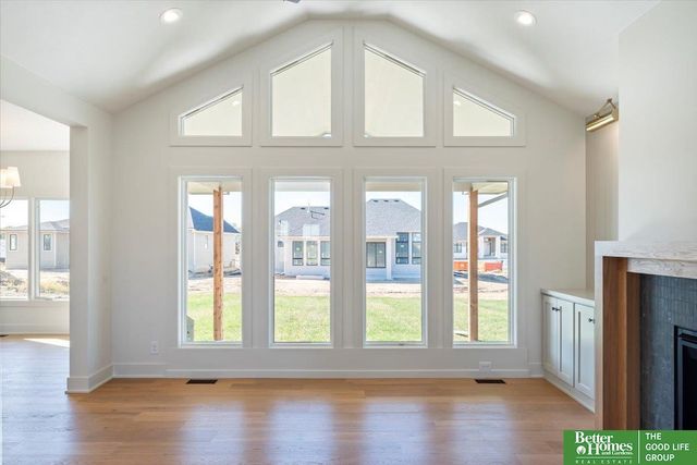 3526 S 218 Street, Elkhorn, NE 68022