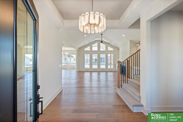 3526 S 218 Street, Elkhorn, NE 68022