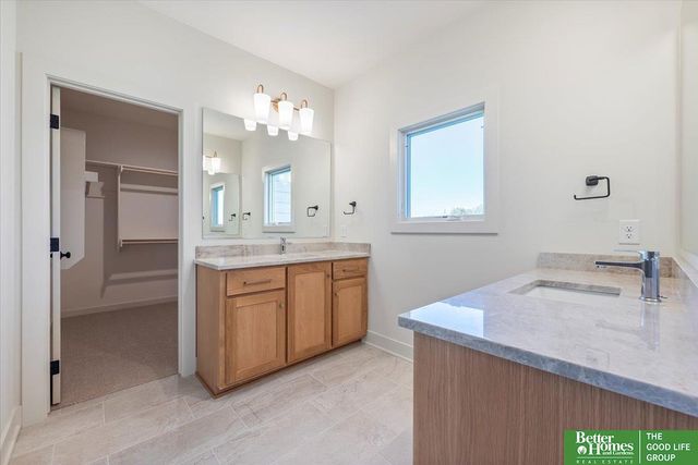 3526 S 218 Street, Elkhorn, NE 68022
