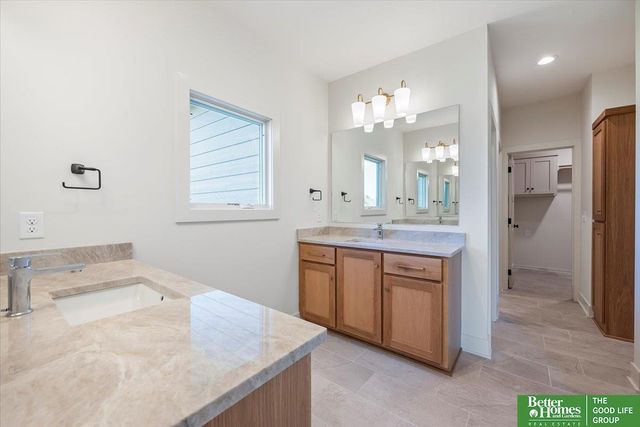 3526 S 218 Street, Elkhorn, NE 68022