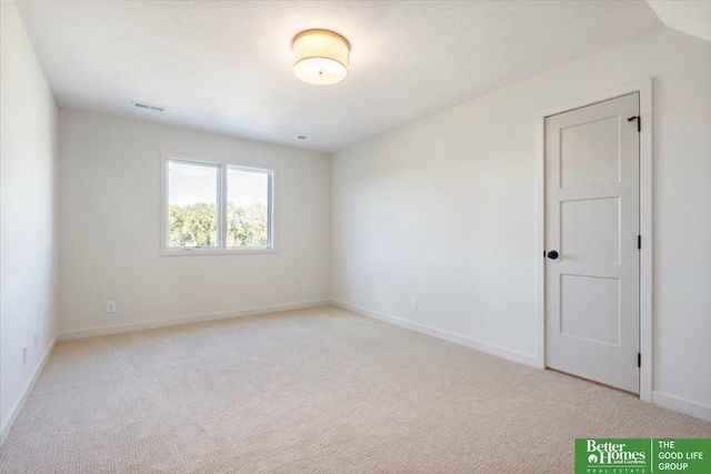 3526 S 218 Street, Elkhorn, NE 68022