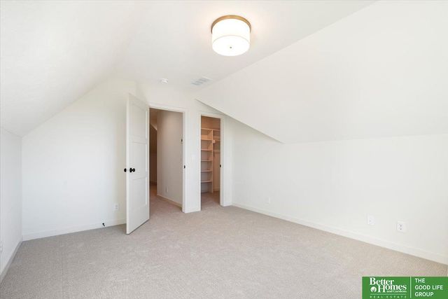 3526 S 218 Street, Elkhorn, NE 68022