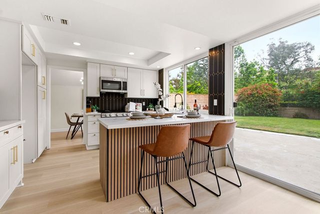 24392 Macedo, Mission Viejo, CA 92691