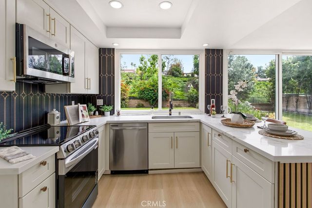 24392 Macedo, Mission Viejo, CA 92691